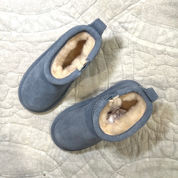Bearpaw blue shorty toddler Suede Ankle Boots